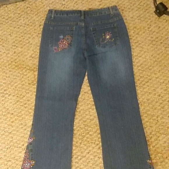 Arizona Jeans Company, Girls size 14.5 plus, embellished flare leg jeans - Picture 5 of 6